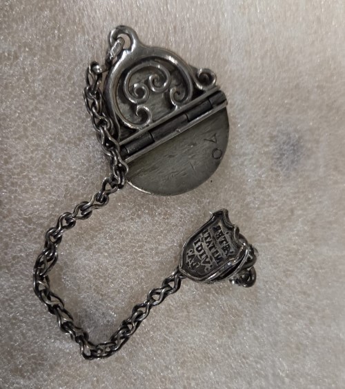 Gestolen zegelstempel terug naar Jisp